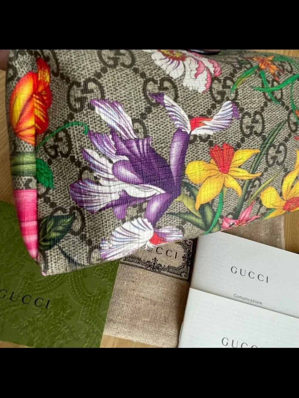Gucci Floral GG Supreme Cosmetic Pouch - Brown with Multicolor Blooms